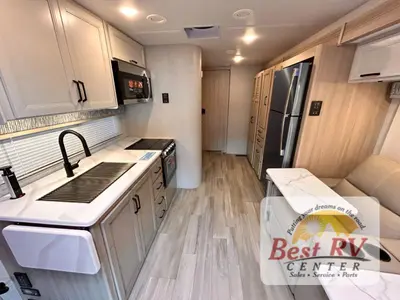2027 Thor Motor Coach Omni Trail photo 21