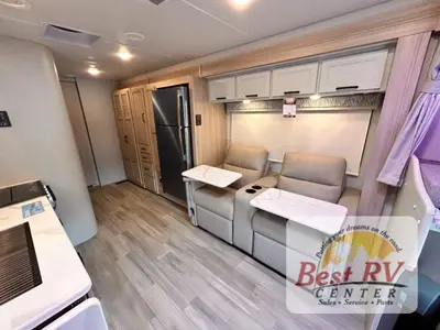 2027 Thor Motor Coach Omni Trail photo 14