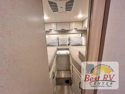 2027 Thor Motor Coach Omni Trail photo 44
