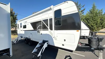 2026 Winnebago Thrive photo 10