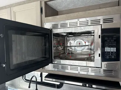 2022 Coachmen Freelander photo 16