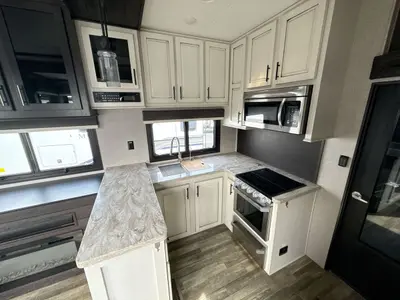 2020 Jayco Seismic photo 31