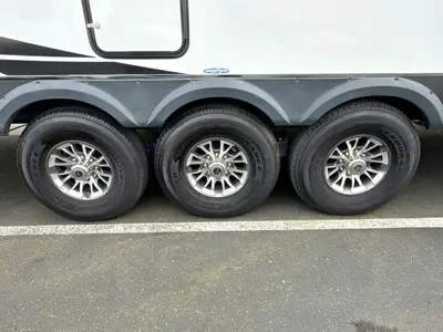 2020 Jayco Seismic photo 11