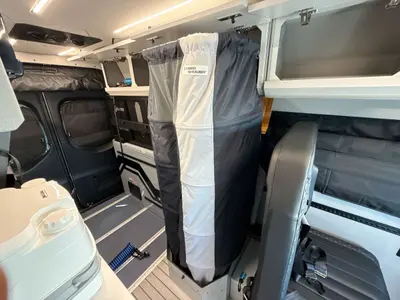 2026 Remote Vans Oasis Series photo 28