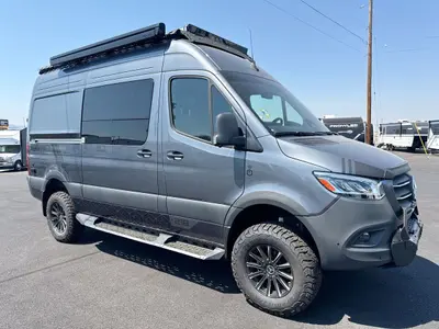 New 2026 Remote Vans Oasis Series