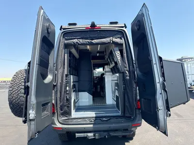 2026 Remote Vans Oasis Series photo 19