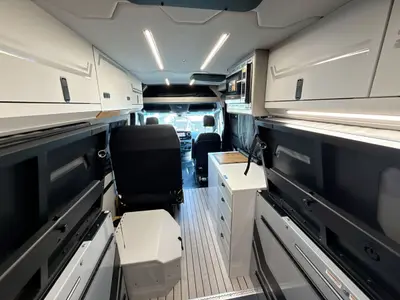 2026 Remote Vans Oasis Series photo 32
