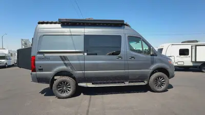 2026 Remote Vans Oasis Series photo 10