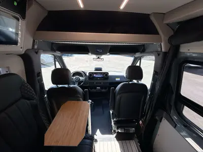 2026 Remote Vans Oasis Series photo 12