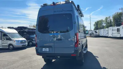 2026 Remote Vans Oasis Series photo 4