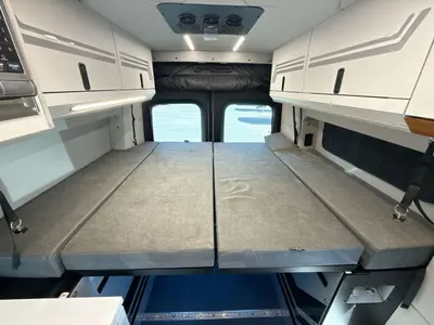 2026 Remote Vans Oasis Series photo 38