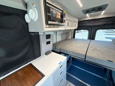 2026 Remote Vans Oasis Series photo 15