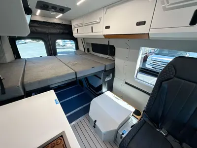 2026 Remote Vans Oasis Series photo 17