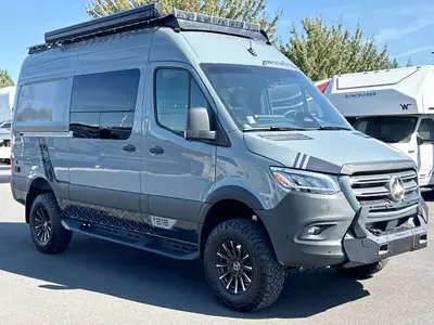 2026 Remote Vans Oasis Series photo 2