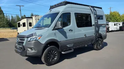 2026 Remote Vans Oasis Series photo 9
