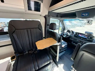 2026 Remote Vans Oasis Series photo 19