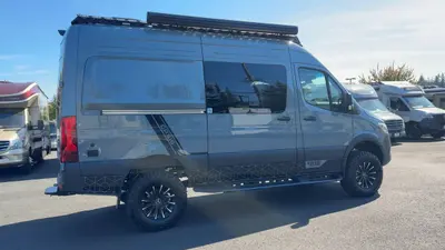 2026 Remote Vans Oasis Series photo 5