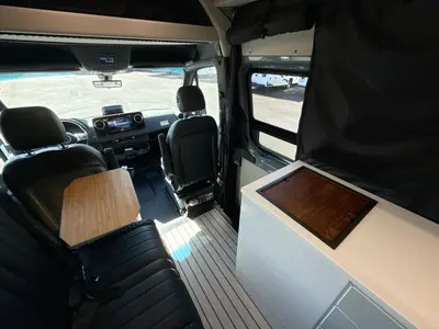 2026 Remote Vans Oasis Series photo 13