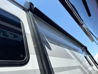 2027 Winnebago Suncruiser photo 4