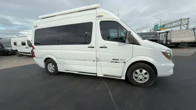 2017 Roadtrek SS Agile photo 10