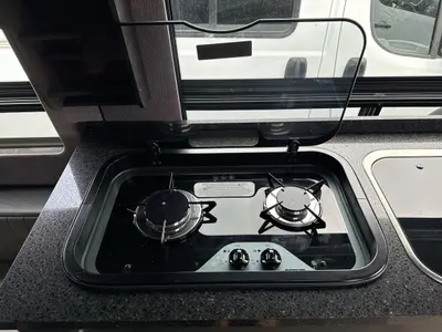 2017 Roadtrek SS Agile photo 22