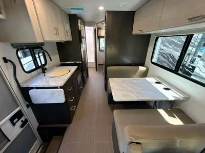 2027 Winnebago Suncruiser photo 45