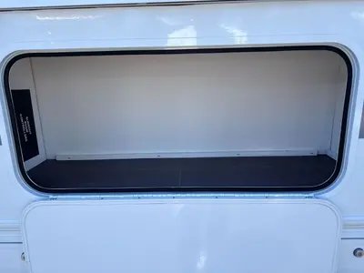 2027 Winnebago Suncruiser photo 21