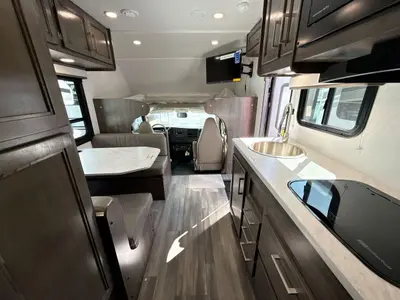 2026 Entegra Coach Odyssey photo 31