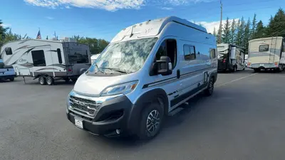 2027 Winnebago Solis photo 8