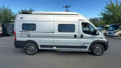 2027 Winnebago Solis photo 5