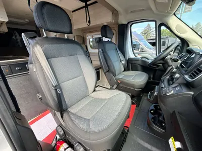 2027 Winnebago Solis photo 30