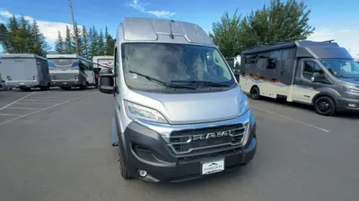 2027 Winnebago Solis photo 7