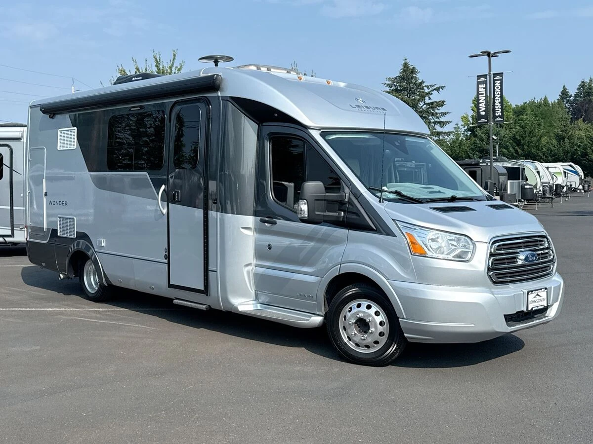 2017 Leisure Travel Wonder exterior
