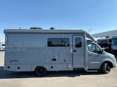 2026 Renegade Vienna photo 10