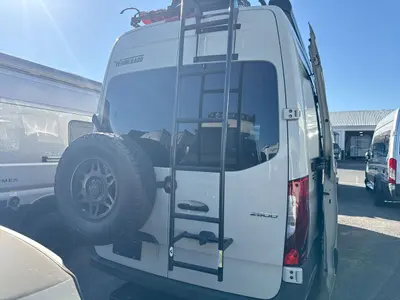 2022 Winnebago Revel photo 9
