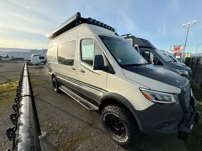 2026 Storyteller Overland Beast Mode photo 4