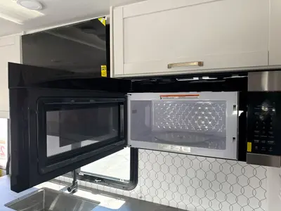 2027 Entegra Coach Odyssey photo 31