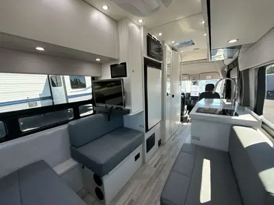2023 Pleasure Way Ontour photo 37