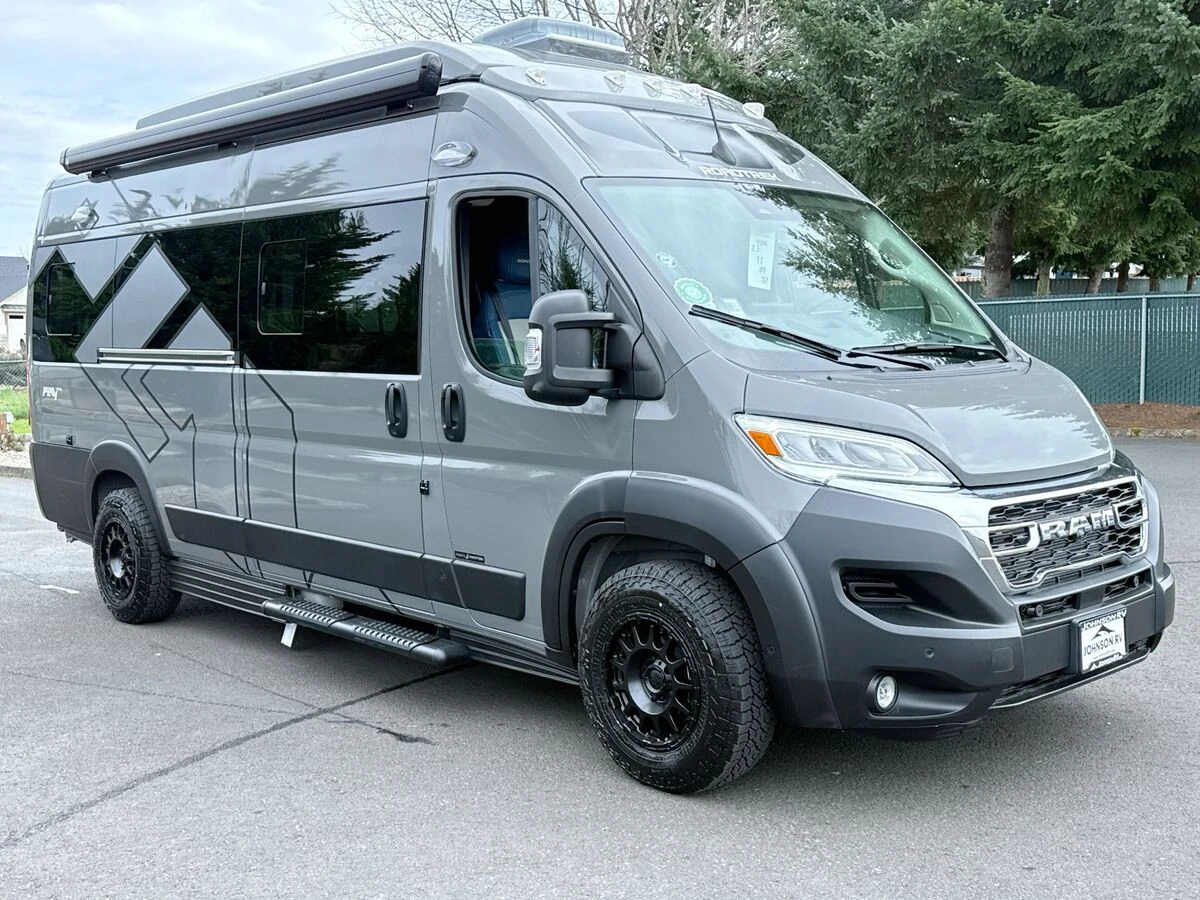 2026 Roadtrek Play exterior
