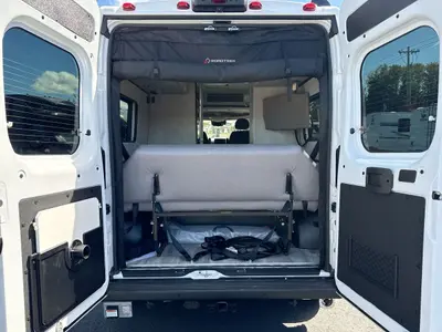 2026 Roadtrek Play SRT photo 24