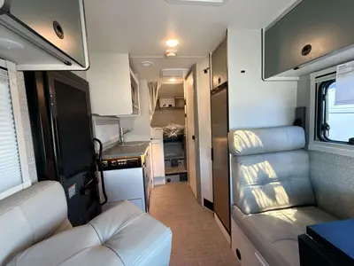 2027 Winnebago Ekko photo 27