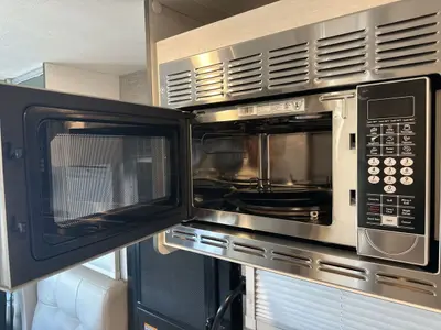 2027 Winnebago Ekko photo 21