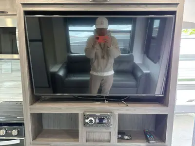 2021 Winnebago Voyage photo 21
