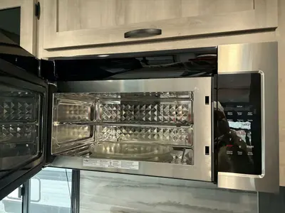 2021 Winnebago Voyage photo 30