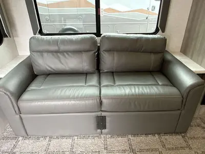 2021 Winnebago Voyage photo 22