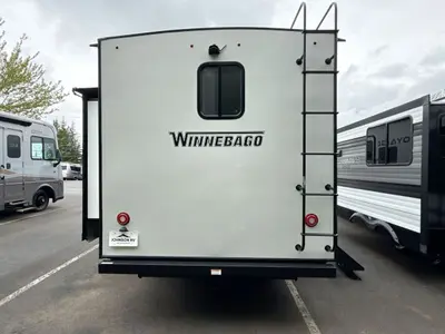 2021 Winnebago Voyage photo 8