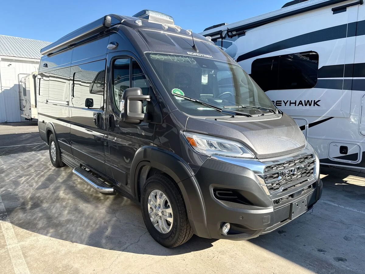 2026 Roadtrek Play+ Slumber exterior