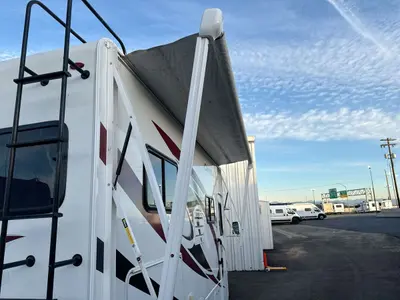 2022 Thor Motor Coach Chateau photo 5