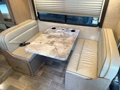 2022 Thor Motor Coach Chateau photo 14