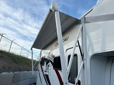2022 Thor Motor Coach Chateau photo 4